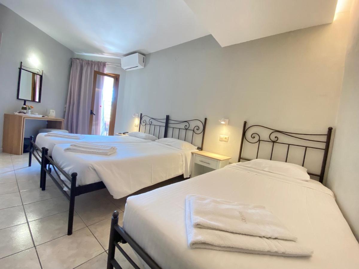 Louvre Hotel Γουβιά Εξωτερικό φωτογραφία